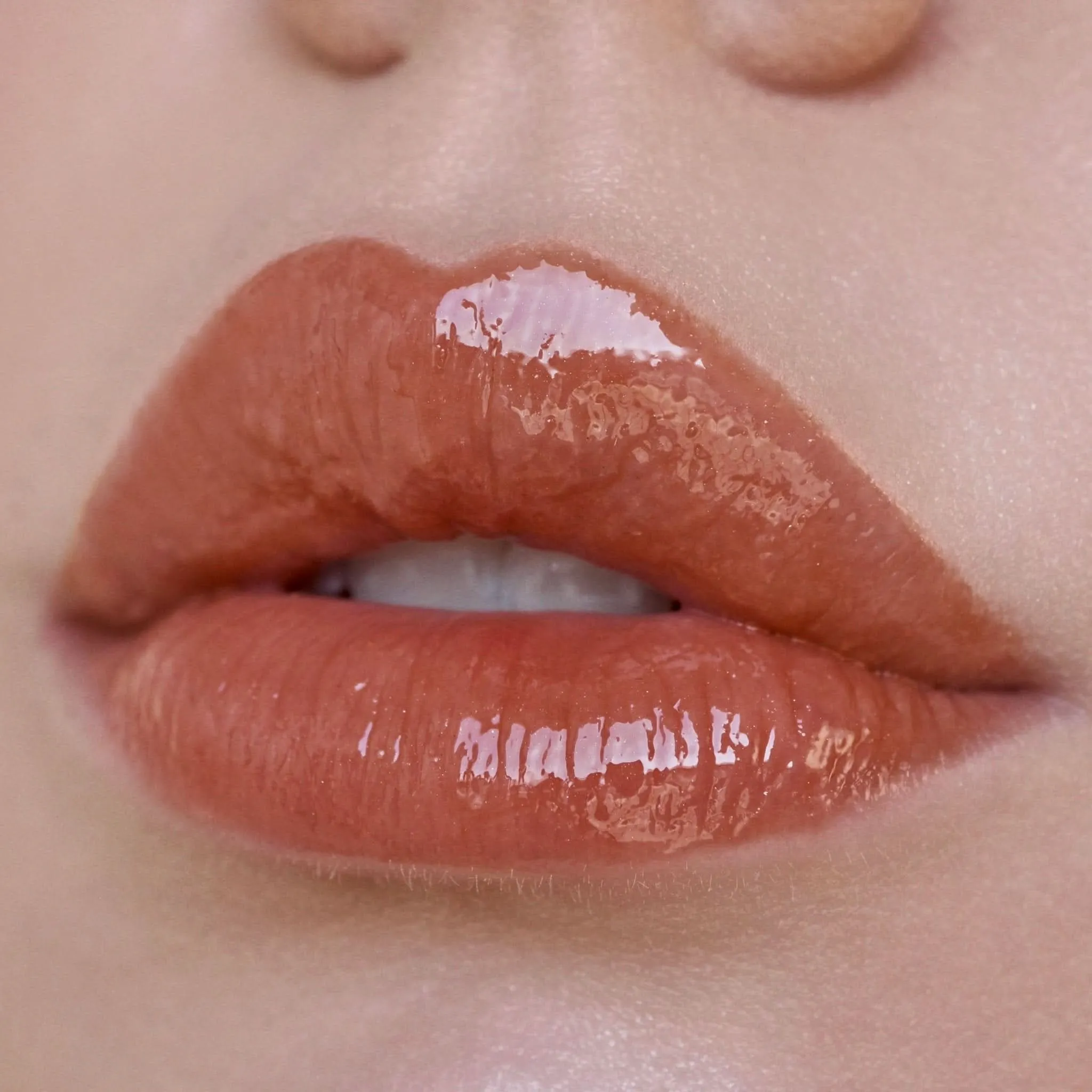 Let's Cuddle Glow Getter Hydrating Lip Oil